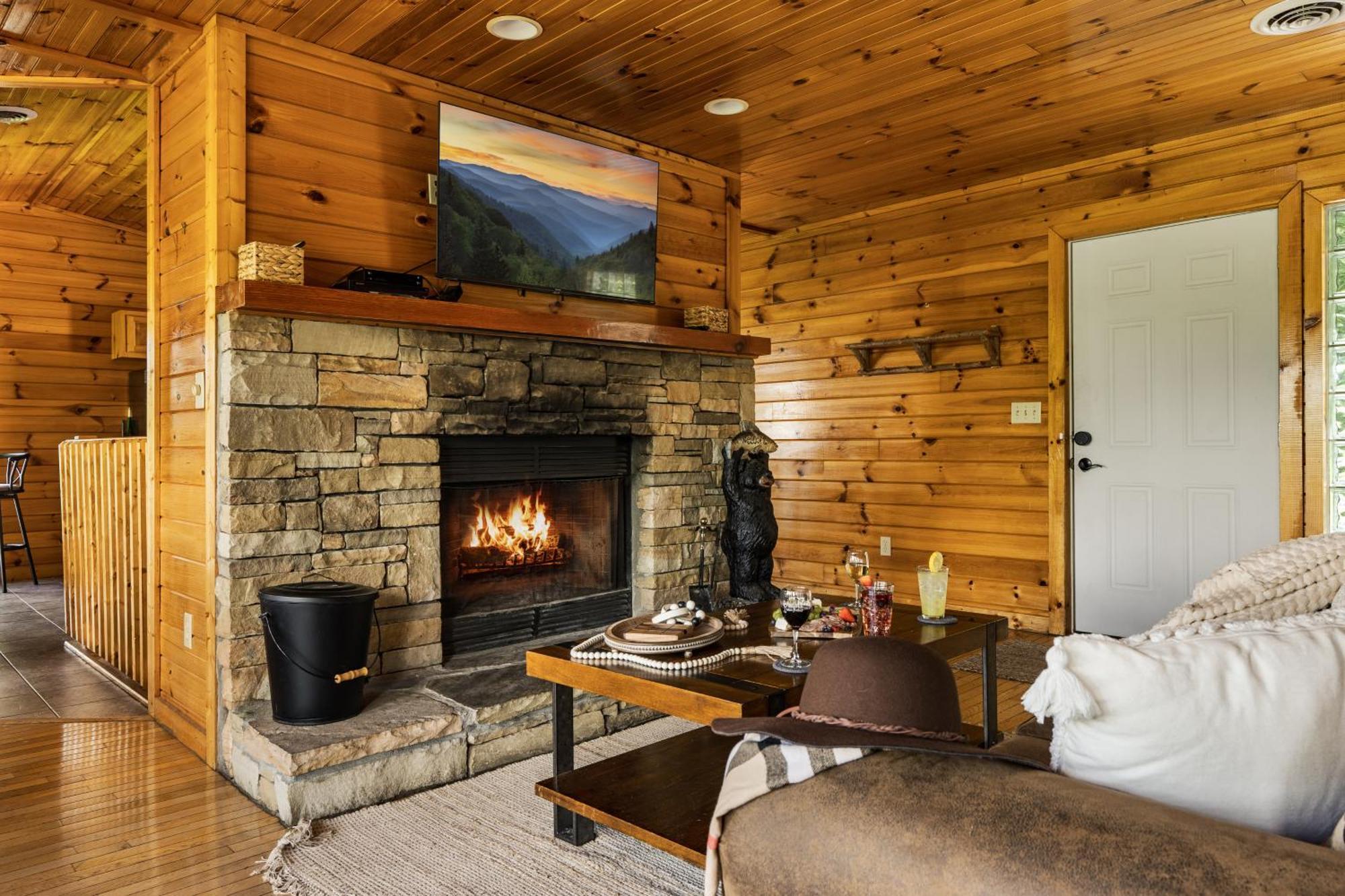 Elevista - Quaint&Private-Views-Hottub-Pooltable-Bears-3 Clubhouse Pools Villa Gatlinburg Eksteriør bilde